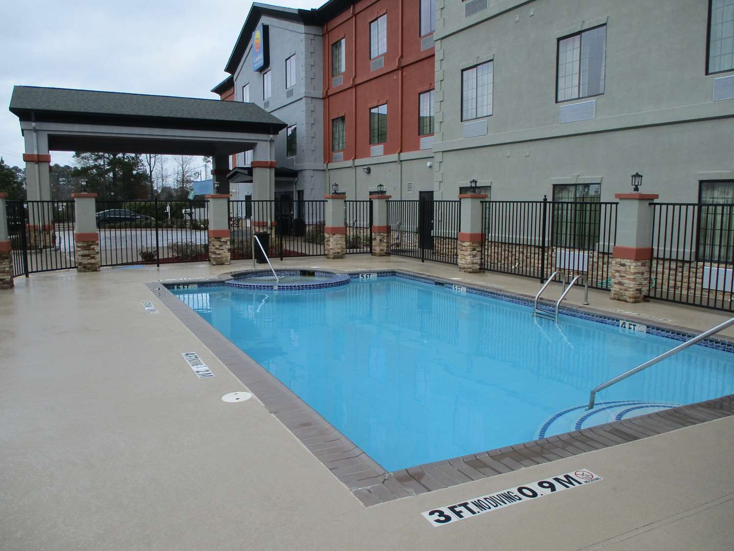 Best Western Carthage Inn & Suites Facilities photo